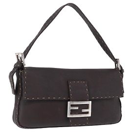 Borsa FENDI Selleria Mamma Baguette in pelle marrone scuro argento am12207V