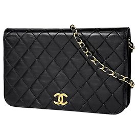 Borsa a tracolla Chanel Matelassé in pelle nera