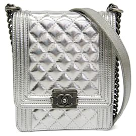 Borsa a tracolla Chanel Boy Chanel North South Chain