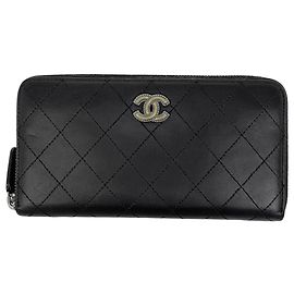 Chanel Coco Mark Long Wallet in Schwarz