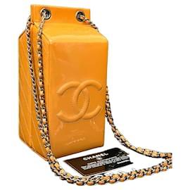 Borsa Chanel Milk Carton Arancione in pelle vernice