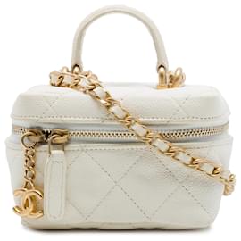 Beauty case Chanel White Mini Caviar Chain Zip Around