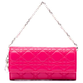 Cartera con cadena Lady Dior en piel de cordero Cannage rosa de Dior