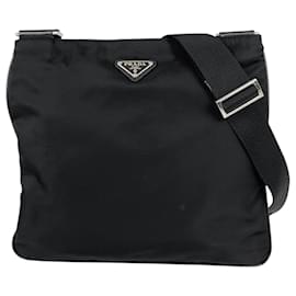 Bolsa de ombro em nylon preto e couro Prada