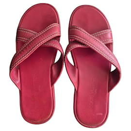 Sandali piatti Louis Vuitton in pelle rossa