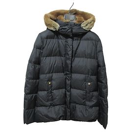 Chaqueta de plumón Fendi con ribete de pelo