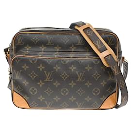 Louis Vuitton Nil Messenger Monogram Canvas 28