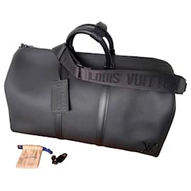 Louis Vuitton Keepall Bandoulière 50