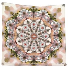 NUOVO Fazzoletto CHRISTIAN DIOR KALEIDOSCOPE CARRÉ 70 CM Seta Floreale 2019