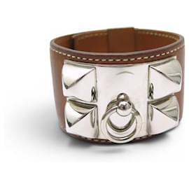 BRACELET HERMES MEDOR COLLIER DE CHIEN H500309FK34T1 EN CUIR BARENIA CUFF - Hermès