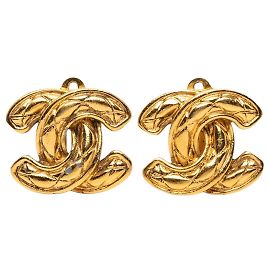 Orecchini a clip Chanel Gold CC placcati oro trapuntati
