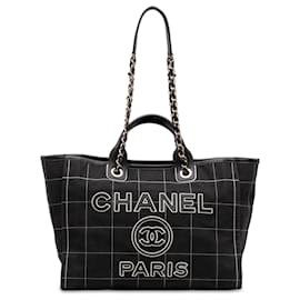 Tote Deauville Chanel Black Medium Canvas Square Stitch