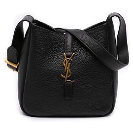 Saint Laurent Borsa Hobo Le 5 a 7 in Pelle di Vitello Grained Nera