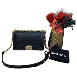Borsa Chanel Boy in agnello nero Taglia Medium