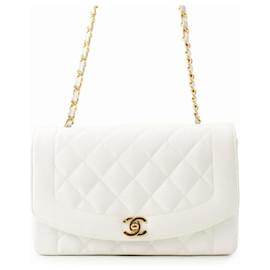 Borsa a tracolla Chanel White Matelassé Chain