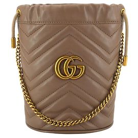 Borsa a tracolla in pelle Gucci GG Marmont Bucket