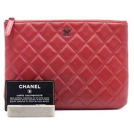 Chanel Clutch piccola con logo CC classico in agnello rosso