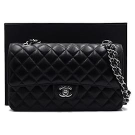 Chanel Borsa a tracolla Black Caviar Classic Medium con catena argentata