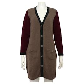 Chanel Langer Cardigan aus Multicolore-Kaschmir für Damen mit goldenem CC-Logo-Knopf
