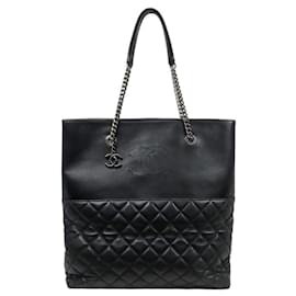 Chanel Borsa a tracolla trapuntata