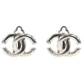 Brincos CC de prata - Chanel
