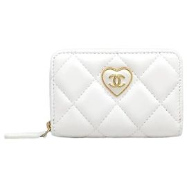 Chanel Cartera de monedas y tarjetas de piel de cordero con logotipo de corazón Blanco