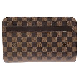 Louis Vuitton Damier Saint Clutch Bag
