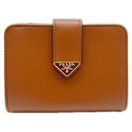 Prada Triangle Logo Kompaktgeldbörse