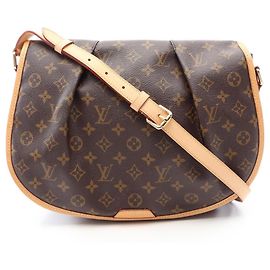 Bolsa de ombro Louis Vuitton Menilmontant MM Monogram