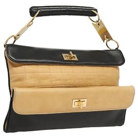 Chanel Chocolate Bar Handtasche aus Lammleder