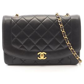Borsa a tracolla Chanel Matelassé Diana Flap