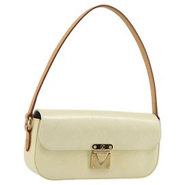 LOUIS VUITTON Monogram Vernis Malibu Street Bag Perle M91507 LV Auth 193921A