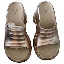 Sandali con zeppa Givenchy Marshmallow in gomma dorata