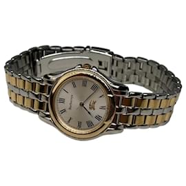Vintage Burberry Armbanduhr aus Edelstahl Silber Gold