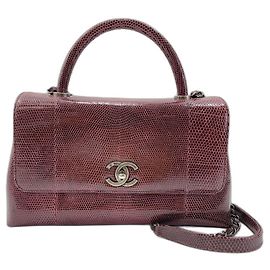 Borsa a tracolla Chanel 28 in rosso vino