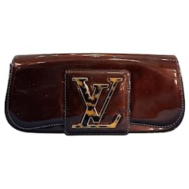Clutch Louis Vuitton Bordeaux Vernis Sobe 2010