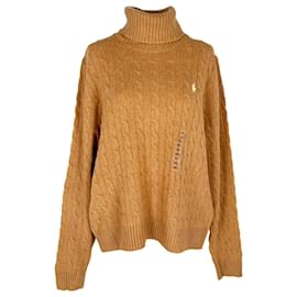 Polo Ralph Lauren Rollkragenpullover aus Zopfstrick in Tan Wolle