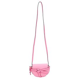 Mini Gate Crossbody Bag in pelle di vitello rosa Loewe