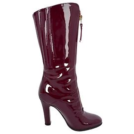 Valentino Garavani Botas de media caña Valentino con detalle de cremallera en charol rojo