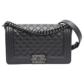 Chanel Borsa Caviar Boy Medium Nera Catena Argentata Borsa a Spalla a Tracolla