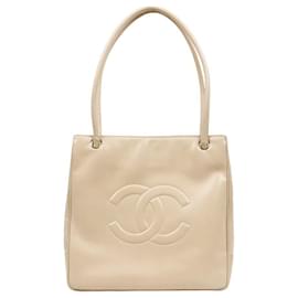 Chanel Borsa a tracolla Big CC in agnello beige