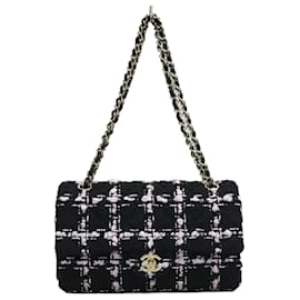 Chanel Borsa Classic Medium Flap in Tweed Rosa