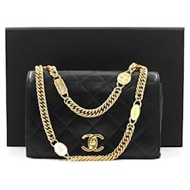 Chanel Mini borsa a tracolla Cruise Line in agnello nero con catena dorata Season