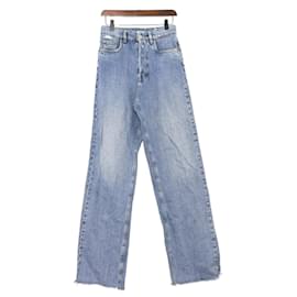 Miu Miu Pantalones de denim lavados con bolsillo trasero