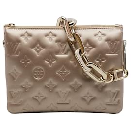 Louis Vuitton Coussin BB in agnello goffrato Monogram oro
