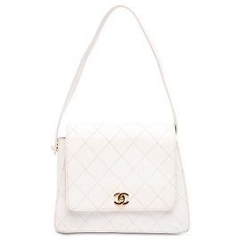 Borsa a tracolla Chanel White CC Quilted Caviar