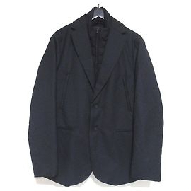Chaqueta entallada acolchada con capas Emporio Armani