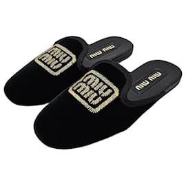 Miu Miu Pantofole in Velluto con Logo Nero