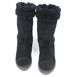 Chanel Botas de mujer en ante negro y shearling con logo CC