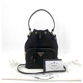 Borsa a secchiello in Re-Nylon Pocono - Prada